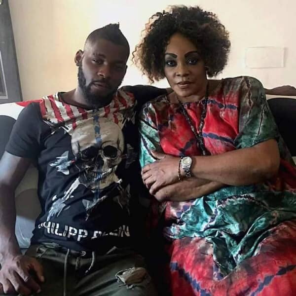 Qui veut donner la mort  Tina Glamour, la mre de DJ Arafat ?