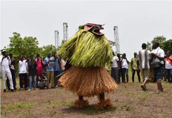 En Cte d'Ivoire, la politique s'invite dans la guerre de succession du royaume baoul