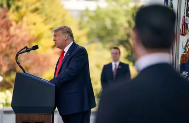  Stupide  contre  lche  : le ton monte aux Etats-Unis entre Donald Trump et Joe Biden