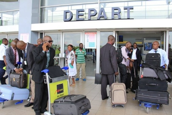Les voyageurs au dpart et  destination de la Cte d'Ivoire doivent se munir d'une attestation de covid-19 ngatif datant de 7 jours