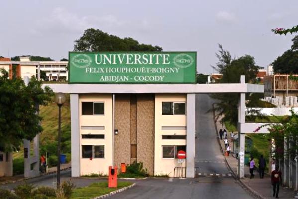 En Cte d'Ivoire, les titulaires d'un doctorat peinent  trouver un emploi