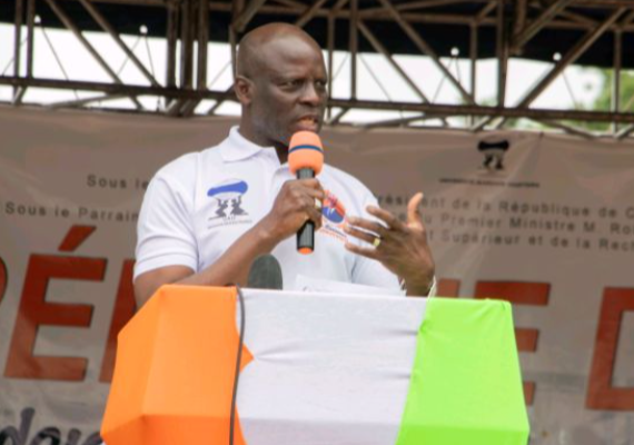 Hommage du monde universitaire  Alassane Ouattara  Bouak : Pr Adama Diawara annonce la 10e universit publique pour bientt
