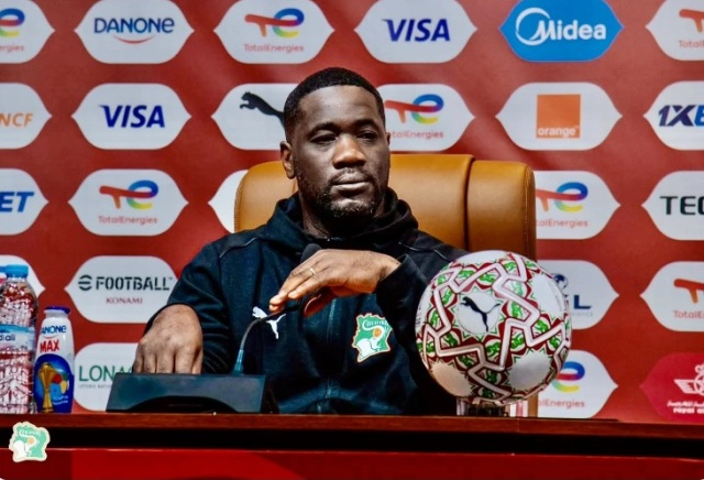 CAN 2025 - Emerse Fa� avant Gabon-C�te d'Ivoire : ''En Afrique, la critique est plus frontale''