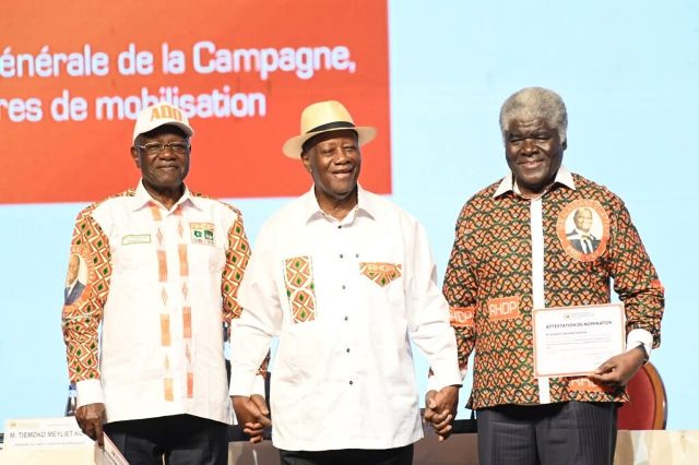 Alassane Ouattara investit son quipe de campagne