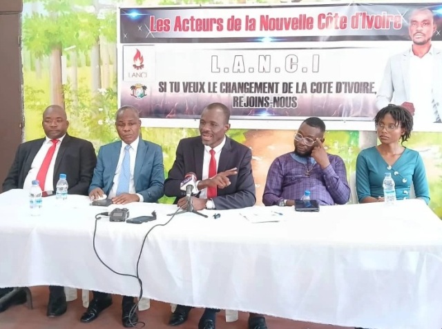 PRSIDENTIELLE 2025 : UNE COALITION DE PARTI D'OPPOSITION EXIGE LE RETRAIT D'ALASSANE OUATTARA