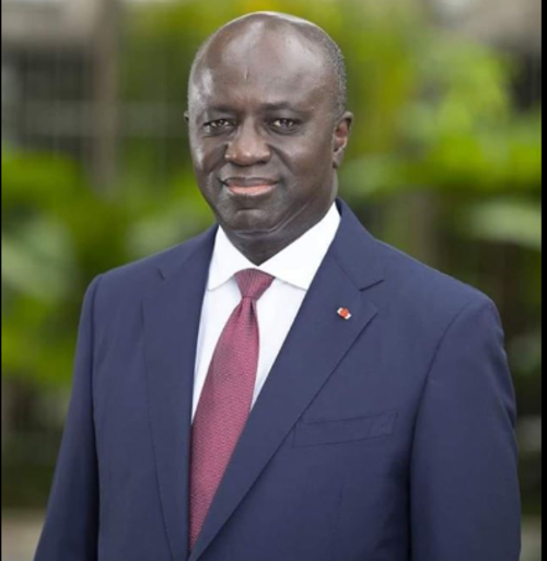 Attaqu par Adama Bictogo sur Tv5: Amon Tanoh ragit en homme d'tat, et appelle  une rconcilliation vraie, sincre des enfants de la Cte d'Ivoire.