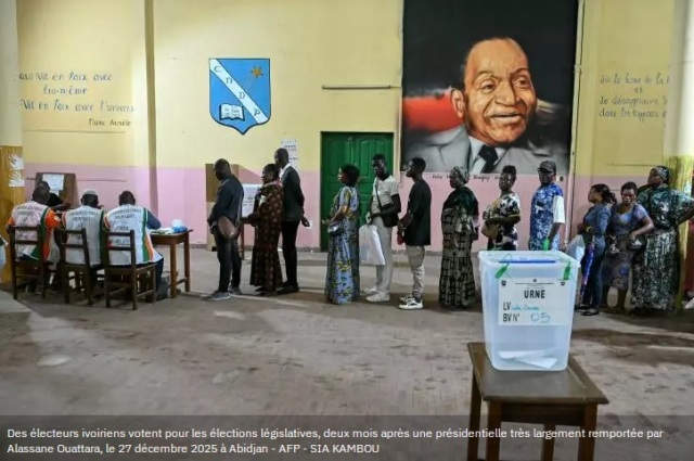 L�gislatives en C�te d'Ivoire: fermeture des bureaux de vote apr�s une journ�e de faible affluence � Abidjan