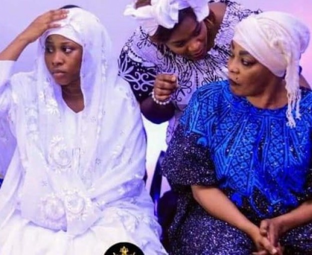 Cte d'Ivoire: Carmen Sama rpond  Tina Glamour : ''Laisse-moi tranquille''