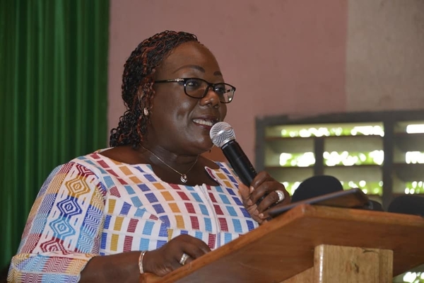 Anne Ouloto  Bdi : Dites  Bdi d'aller se reposer