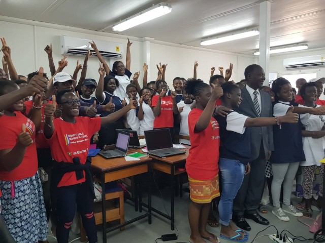 L'Ambassade des Etats-Unis soutient le dveloppement des comptences professionnelles des jeunes filles  travers un  bootcamp  de codage