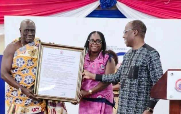 Diplomatie coutumi�re : Professeur Amoa Urbain honore la C�te d'Ivoire au Ghana