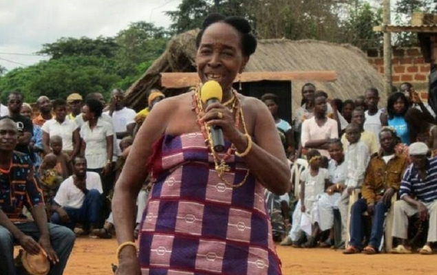 La cantatrice Allah Thrse inhume le 29 aot dans son village natal