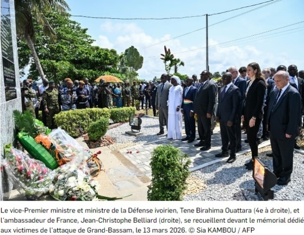 C�te d'Ivoire. ''Nous ne les oublierons jamais'' : 10 ans apr�s l'attentat de Grand-Bassam, un hommage rendu aux victimes