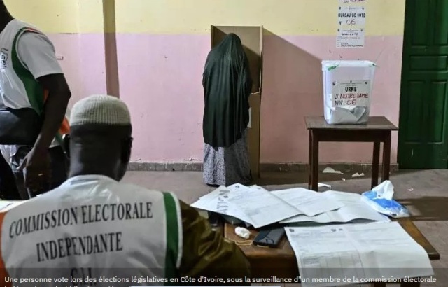 L�gislatives en C�te d'Ivoire: une partie de l'opposition conteste la victoire du parti au pouvoir