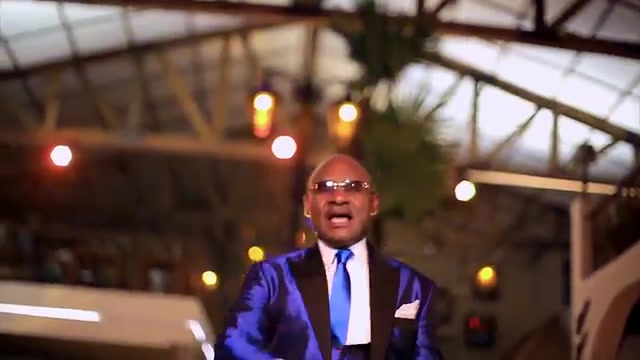 Savourez le nouveau clip du Prsident GADJI CELI: a dj