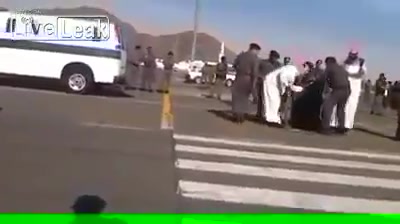ARABIE SAOUDITE : Une femme dcapite en pleine rue  la Mecque
