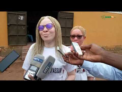 L'ONG ALBINOS J'ASSUME offre des kits scolaires aux enfants handicaps du GBEKE